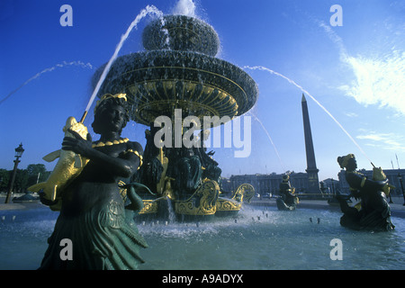 FONTAINE DES MERS (©JACQUES IGNACE HITTORFF 1848) PLACE DE LA CONCORDE PARIS FRANCE Banque D'Images