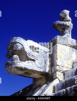 Tête de guerriers jaguar TEMPLE Chichen Itza ruines Maya Yucatan Mexique Banque D'Images