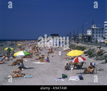 Le soleil sur la plage de sable de Stockton CAPE MAY DANS LE NEW JERSEY USA Banque D'Images