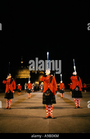 Épée posée SALUTE FANFARES MILITARY TATTOO EDINBURGH SCOTLAND UK ESPLANADE DU CHÂTEAU Banque D'Images