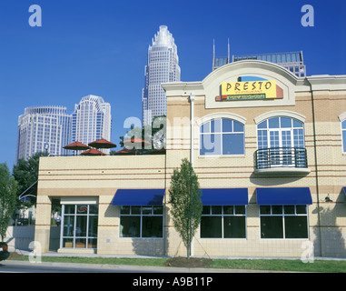 Cafés Restaurants SUD GRAHAM STREET DOWNTOWN CHARLOTTE NORTH CAROLINA USA Banque D'Images