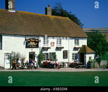 TIGER INN PUBLIC HOUSE EAST DEAN VILLAGE SUSSEX ENGLAND UK Banque D'Images