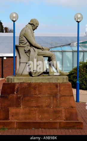 Statue de James Watt , Riccarton, Campus de l'Université Heriot-Watt, Edimbourg, Ecosse, Royaume-Uni Banque D'Images