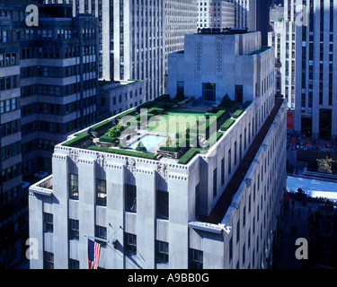 Jardin sur le toit du centre Rockefeller (©Raymond Hood 1939) midtown Manhattan NEW YORK USA Banque D'Images