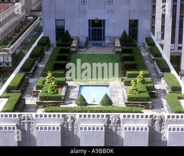 Jardin sur le toit du centre Rockefeller (©Raymond Hood 1939) midtown Manhattan NEW YORK USA Banque D'Images