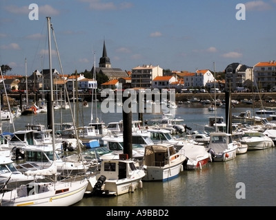 France vendee pays de la loire station balnéaire de St Gilles Croix de vie Harbour Marina Banque D'Images