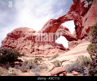 Parc National Arches dans l'Utah montrant arc double Banque D'Images