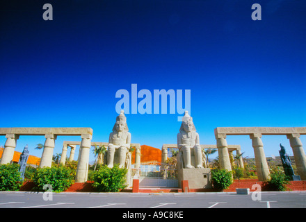 Palacio de Congresos Casino Playa de las Americas holiday resort Tenerife island canaria canaries Espagne Banque D'Images