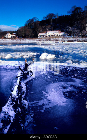 L'hiver à Norham à bateaux sur la frontière écossaise Banque D'Images