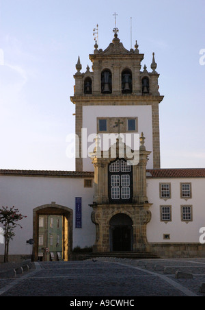 Voir de magnifique église & architecture ecclésiastique de capitale religieuse Braga Porto e Norte Portugal du Nord Europe Iberia Banque D'Images