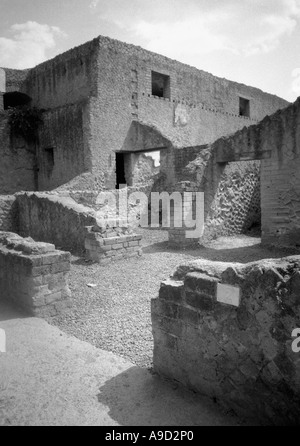 Vue caractéristique de ruines d'Herculanum Herculanum Naples Napoli Campania Italie péninsule Italienne Italia Europe Banque D'Images