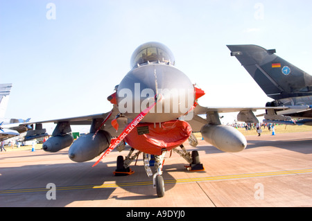 F16 Fighting Falcon Banque D'Images