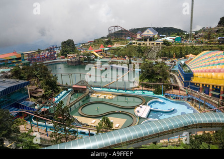 Parc d'attractions sur le bord de la falaise à Genting Highlands Malaisie Banque D'Images