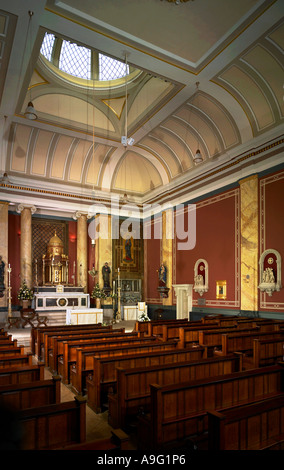 Voir l'intérieur de l'église St Francis Xavier, Hereford, Angleterre Banque D'Images