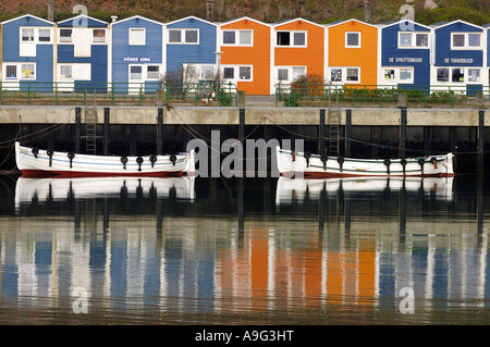 Maisons de pêcheurs dans le port d'Helgoland, ALLEMAGNE, Basse-Saxe, Helgoland Banque D'Images