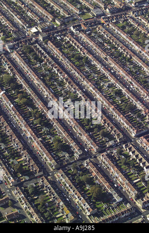 Vue aérienne de l'habitation mitoyenne avec jardin à Ilford, Essex Banque D'Images