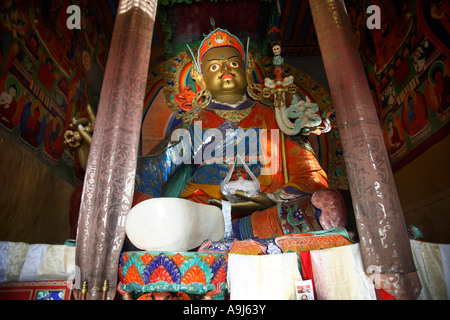 Statue de Seigneur Budha appelé Padmasambhava au monastère de Hemis Ladakh, Jammu Cachemire, Inde Banque D'Images