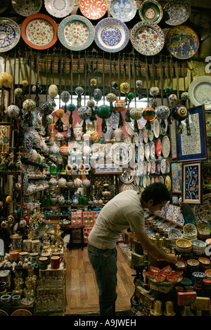 La céramique à vendre au Grand Bazar, Istanbul, Turquie Banque D'Images