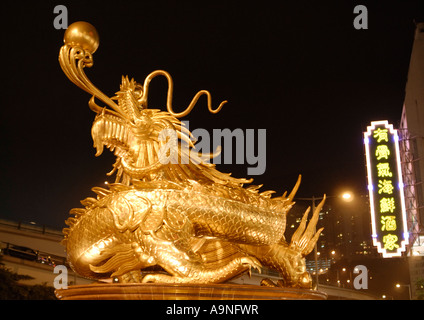 Une sculpture de dragon chinois à WAN Chai près de Morrison Hill, Hong Kong SAR Banque D'Images