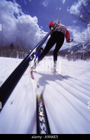 Un coup de flou d'une femme à Sundance ski UT Banque D'Images