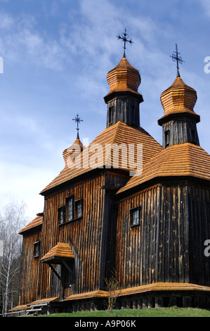Maison ancienne église en bois en Ukraine orientale Banque D'Images