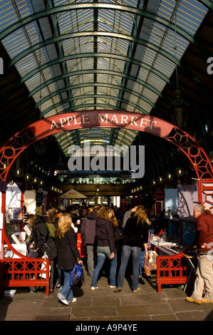 Marché Apple Covent Garden London England UK Banque D'Images