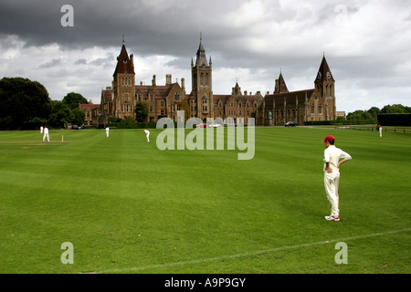 Le Cricket à la Charterhouse school, Angleterre Banque D'Images