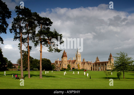 Le Cricket à la Charterhouse school, Angleterre Banque D'Images