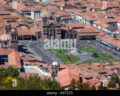 Les toits et la Plaza de Armas de Cusco, Pérou Banque D'Images