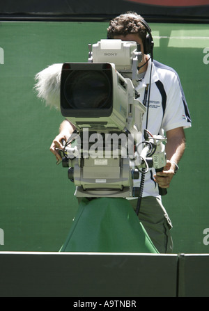 L'homme au travail de caméra TV Banque D'Images