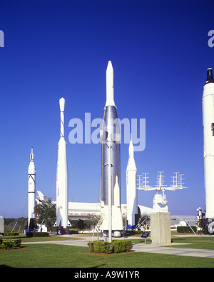 Jardin FUSÉE KENNEDY SPACE CENTER VISITOR COMPLEX MERRITT ISLAND FLORIDA USA Banque D'Images