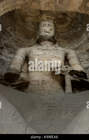 Chine Shanxi Datong Yungang Shiku Grottes près de la statue du Bouddha Géant et endommagé à l'intérieur sculpté une grotte Banque D'Images