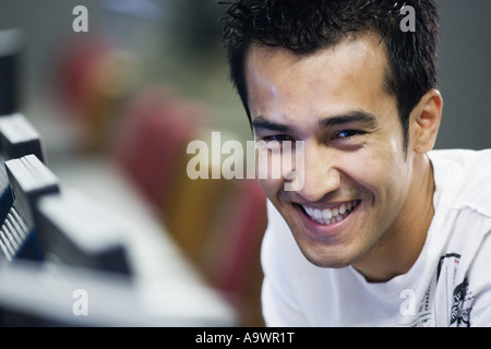 Portrait of a smiling young man Banque D'Images