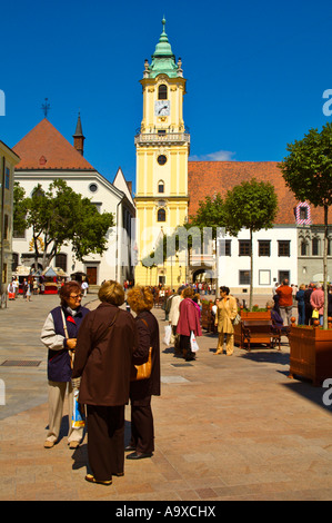 Namesti Hlavni la place principale de la vieille ville de Bratislava Slovaquie UE Banque D'Images