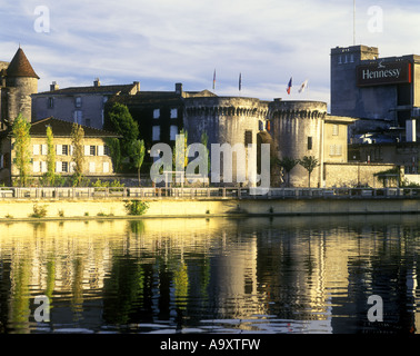 CHATEAU COGNAC CHARENTE COGNAC CHARENTE FRANCE Banque D'Images