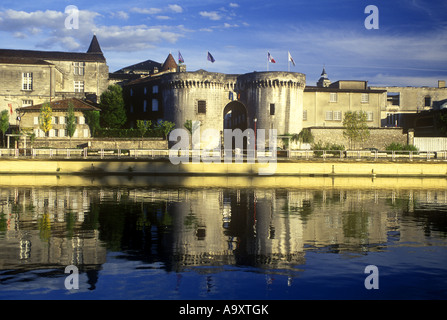 CHATEAU COGNAC CHARENTE COGNAC CHARENTE FRANCE Banque D'Images