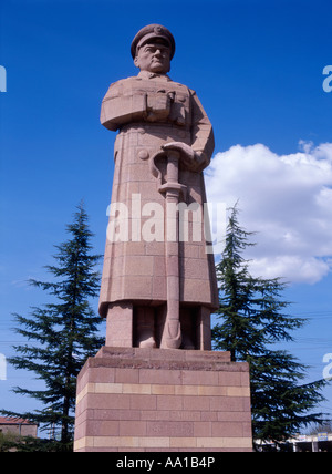 Statue de Mustafa Kemal Atatürk, la Turquie, Derinkuyu premier président de la République turque. Banque D'Images