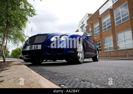 Voitures à l'usine Bentley à Crewe Banque D'Images