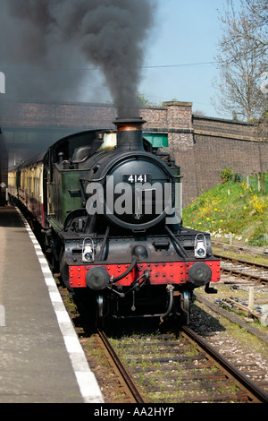 Ex GWR Moteur Réservoir arrivant à plate-forme 1 Quorn, Great Central Railway, Leicestershire Banque D'Images