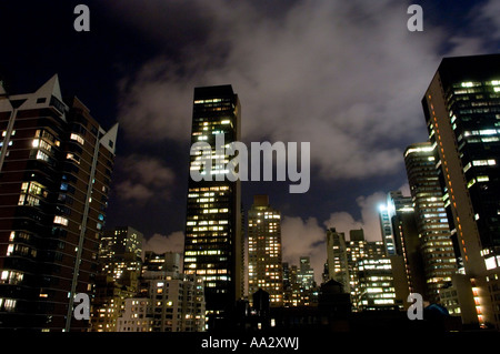 New York Manhattan skyline at night Banque D'Images