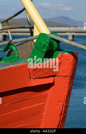 Chalutier rouge, Cahersiveen, Irlande Banque D'Images