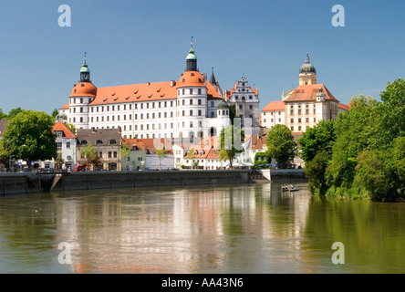 Vue de la chapelle du château, châteaux, châteaux, musées, galerie d'État de Bavière Donau quay, Elisen pont, Ville de Neuburg au Banque D'Images