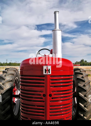 International Harvester Farmall Vintage Vue de face à la Yuma County Californie Old Threshers Jours Banque D'Images