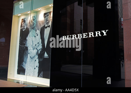 Fenêtre magasin Burberry Orchard Road Singapore Banque D'Images