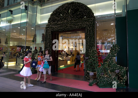 Les achats de Noël du grand magasin Takashimaya Singapore Orchard Road Banque D'Images