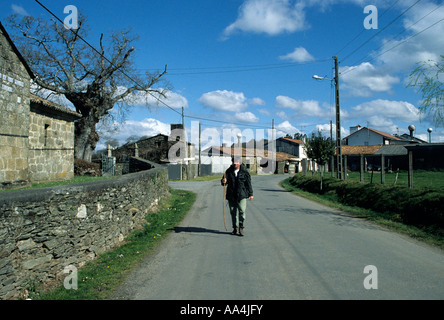 Un pèlerinage sur le Camino Frances entre Ferrol et Santaigo de Compostelle ESPAGNE Banque D'Images