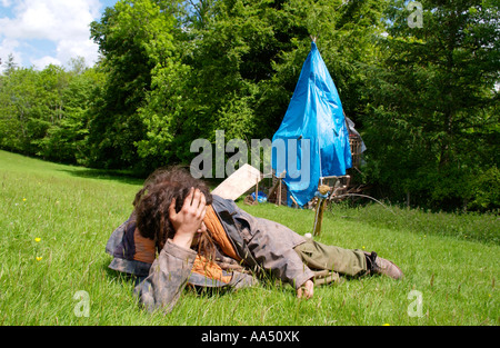 Pipeline de GNL avec les manifestants, une structure défensive au camp de Penpont Estate près de Brecon Powys Pays de Galles UK Banque D'Images