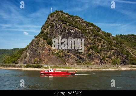 Le rocher de la Lorelei et manœuvre dans la vallée du Rhin, Rhénanie, Allemagne, Europe Banque D'Images