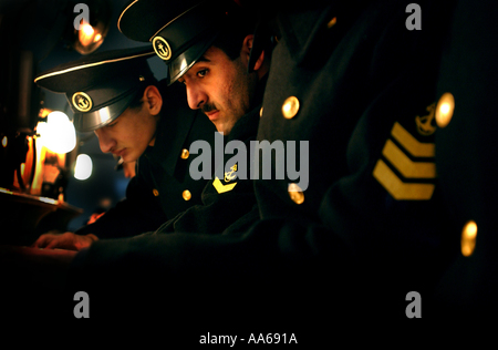 L'Azerbaïdjan Bakou 14 janvier 2003 étudiants étudier pour les examens de la Marine à la prestigieuse École navale d'Azerbaïdjan à Bakou le 14 janvier Banque D'Images