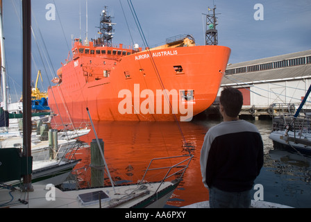 Navire de recherche de la Division antarctique australienne Australie Aurora amarré à Hobart Tasmanie Banque D'Images